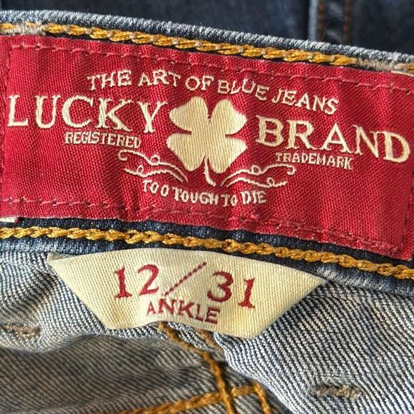 Lucky Brand Women’s Sweet Straight Jeans size 12/31 Ankle - Picture 7 of 8